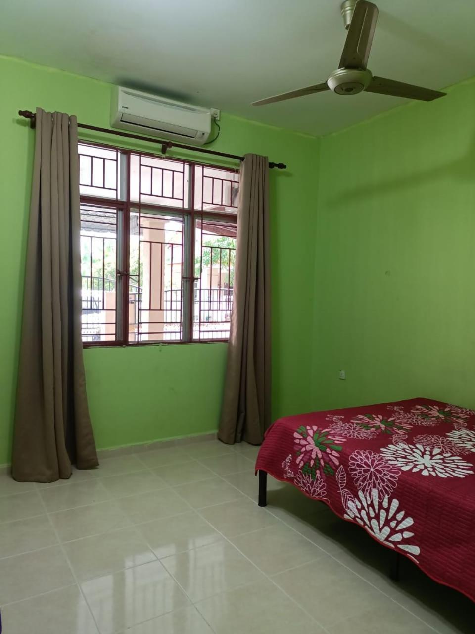 Yasmeen Homestay Kemaman Chukai المظهر الخارجي الصورة